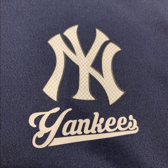 Yankees 4yr top - Picture 4 of 8